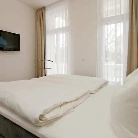 Waldschloss, App 06 Apartment *